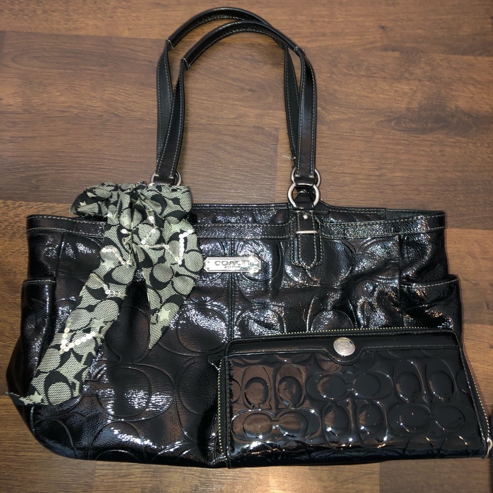 Authentic Coach black purse with wallet